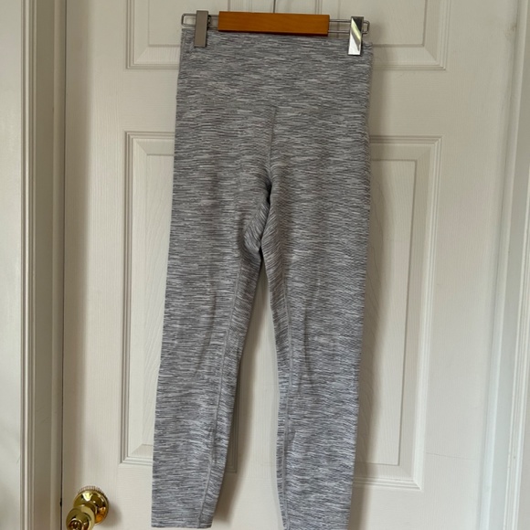 Lululemon wunder under luon we are from spacenimbus battleship - Picture 2 of 5